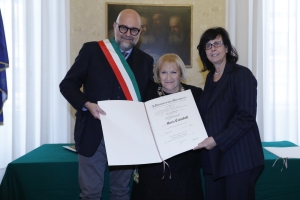 Panathlon Club Modena - Conferito a Maria Carafoli il diploma di Ufficiale dell'Ordine Al Merito della Repubblica Italiana